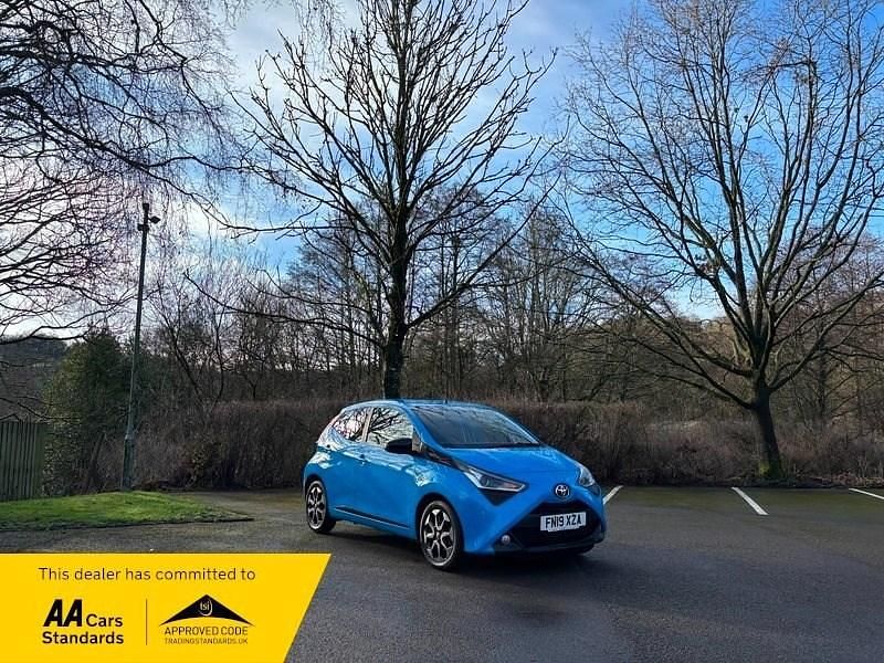 Begagnad Toyota Aygo Trend 2019 Blå Halvkombi