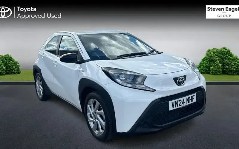Used Toyota Aygo X PURE 72 HP (52 kW) 2025 SUV