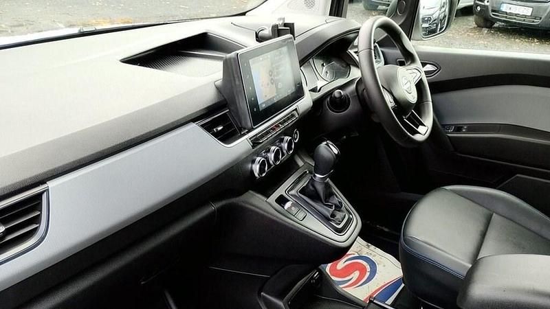 Used Nissan Townstar Tekna 89 kW (122 HP) 2023 White Van