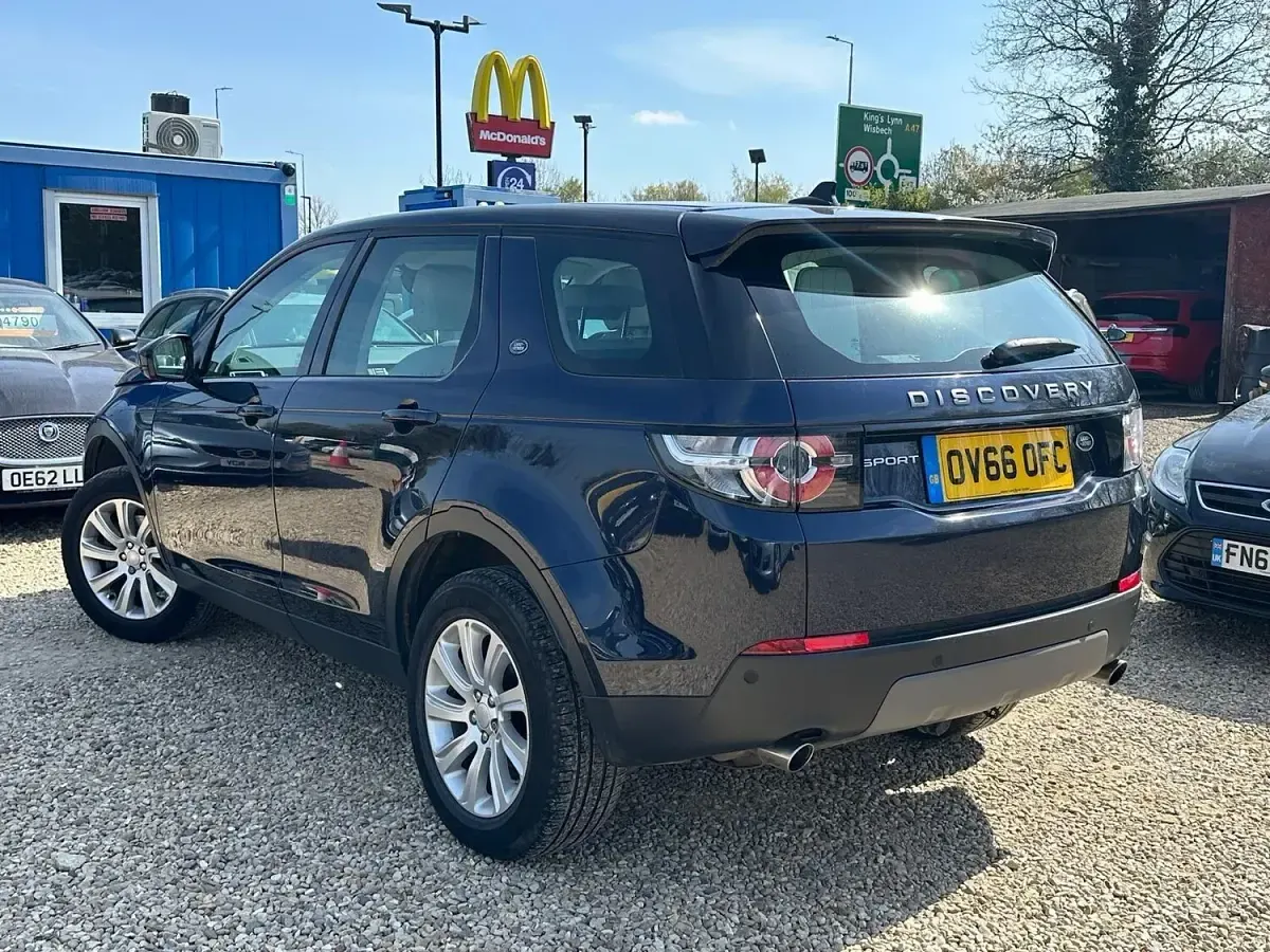 Used Land Rover Discovery Sport SE 2016 Blue SUV