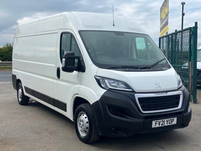White Used 2021 Peugeot Boxer Van | £9,995 (Super price) - Image 1/4