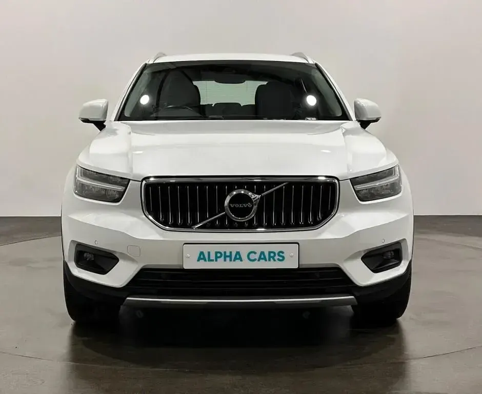 Used Volvo XC40 Inscription 163 HP (119 kW) 2020 White SUV