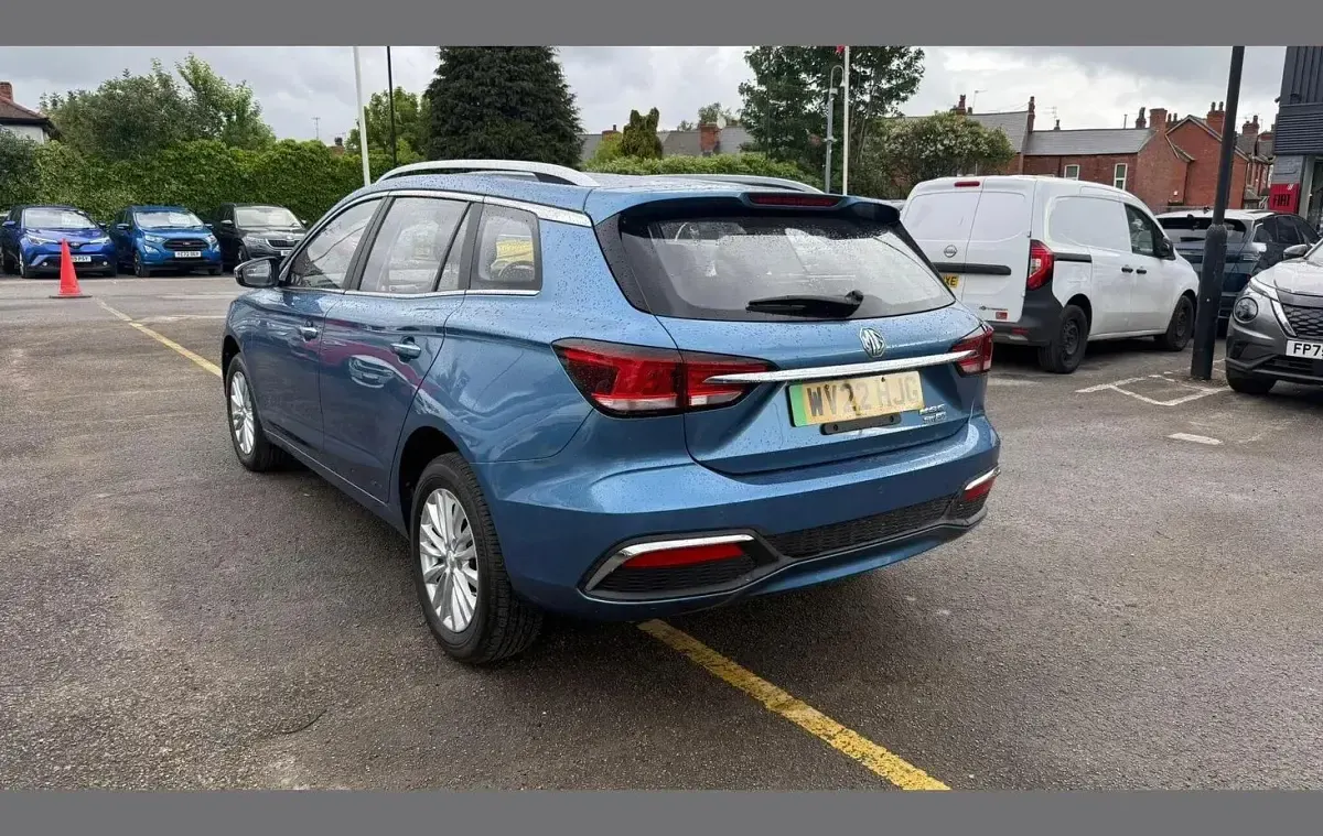 Used MG MG5 EV Exclusive 113 kW (154 HP) 2022 Blue Estate