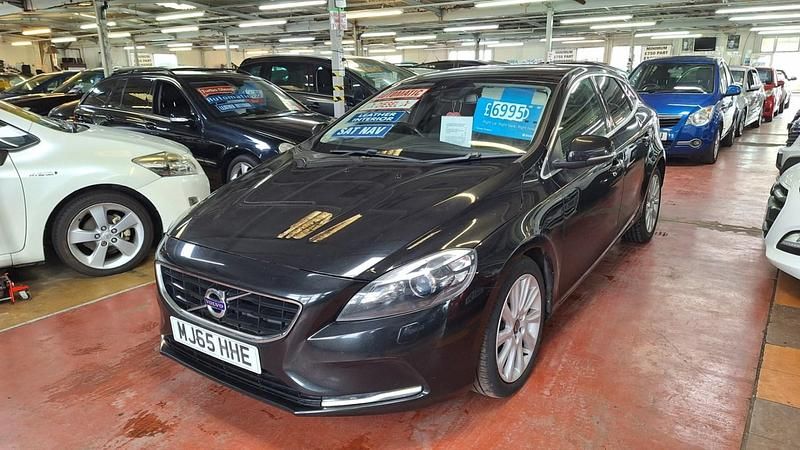 Used Volvo V40 SE Lux 2015 Black Hatchback