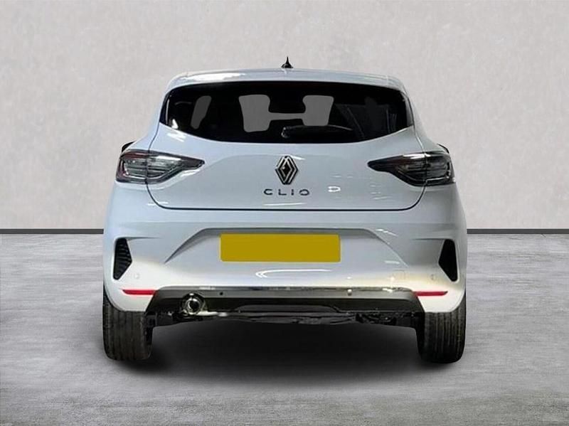 New Renault Clio V Techno 2025 White Hatchback