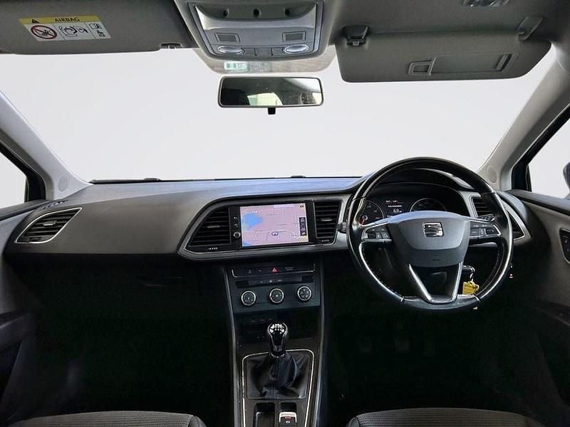 Begagnad Seat Leon SE Dynamic 130 HK (95 kW) 2019 Blå Halvkombi