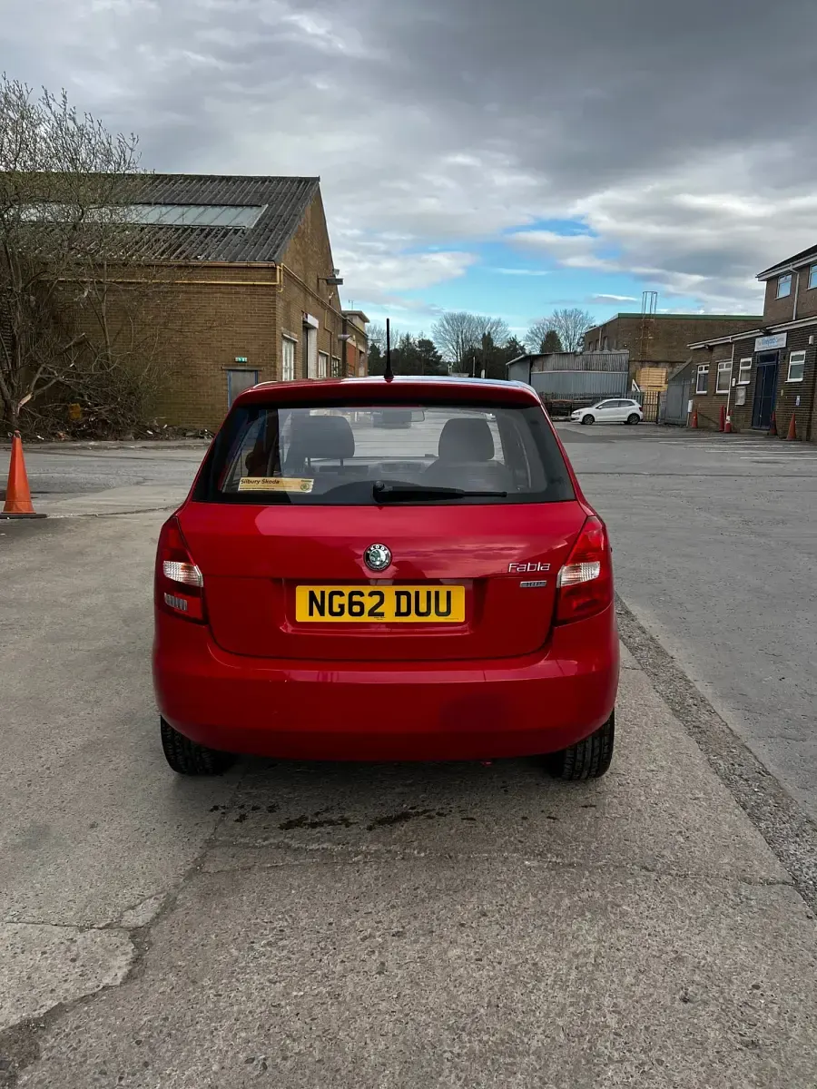 Używany Skoda Fabia 2013 Czerwony Hatchback