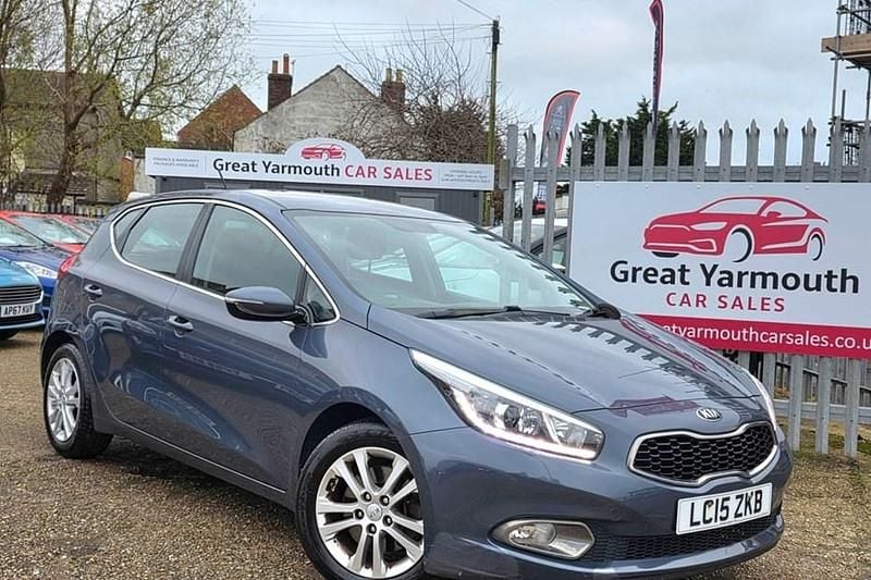 Used Kia Ceed 2015 Blue Hatchback