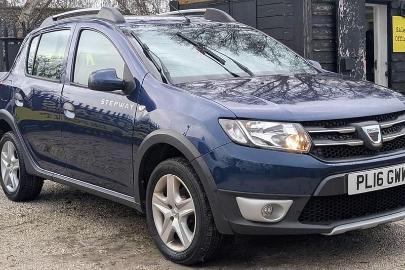 Used Dacia Sandero Lauréate 90 HP (66 kW) 2016