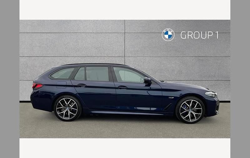 Used BMW 530e M Sport 292 HP (214 kW) 2023 Blue Estate