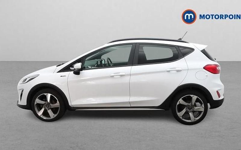 Usado Ford Fiesta Active 125 HP (91 kW) 2021 Branco Citadino