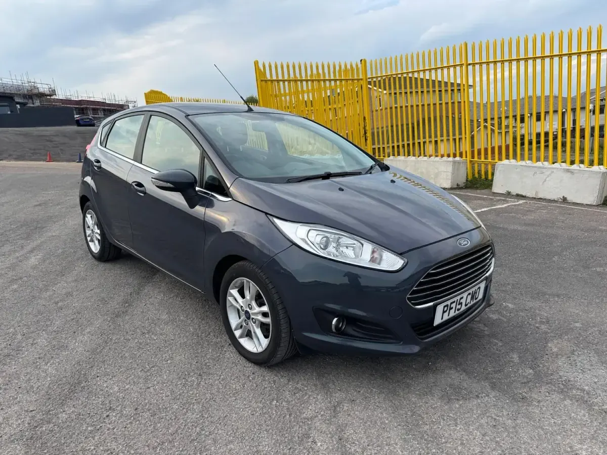 Used Ford Fiesta Zetec 2015 Grey Hatchback