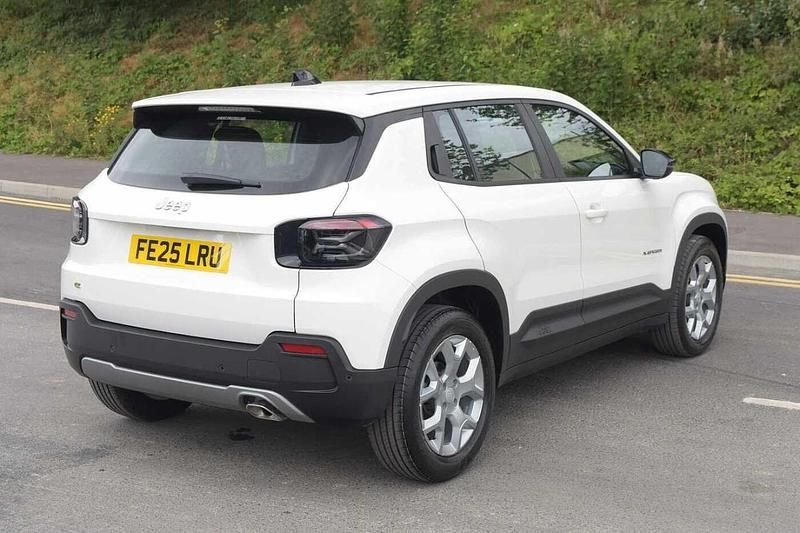 New Jeep Avenger Altitude 100 HP (73 kW) 2025 SUV