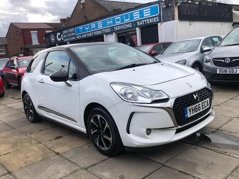 White Used 2016 DS Automobiles DS3 Elegance Hatchback | £3,699 (Fair price) - Image 1/4
