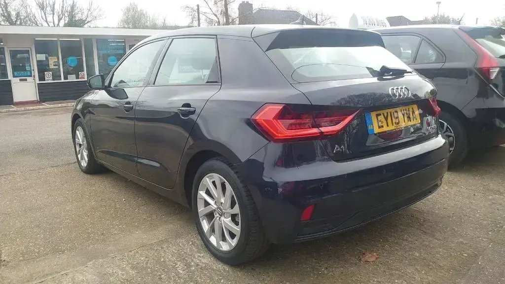 Begagnad Audi A1 Sport 2019 Blå SUV