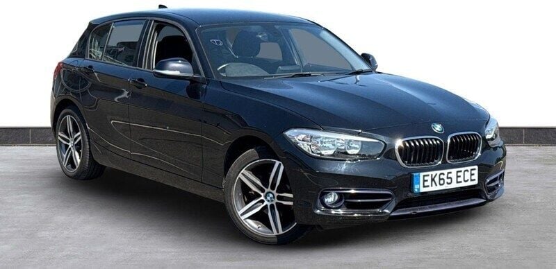 Black sapphire Used 2015 BMW 118 Sport Line Hatchback | £10,975 (Fair price) - Image 1/4