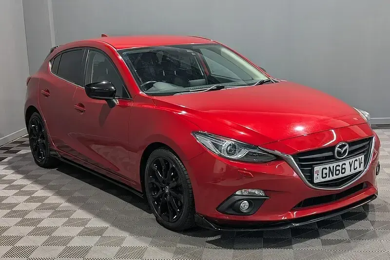 Used Mazda 3 Inclusive 165 HP (121 kW) 2016 Red Hatchback