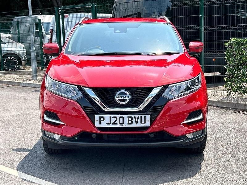 Used Nissan Qashqai N-Connecta 160 HP (117 kW) 2020 Red SUV
