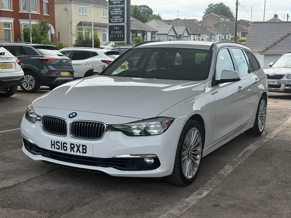 Used BMW 320 Luxury Line 184 HP (135 kW) 2016 White Estate