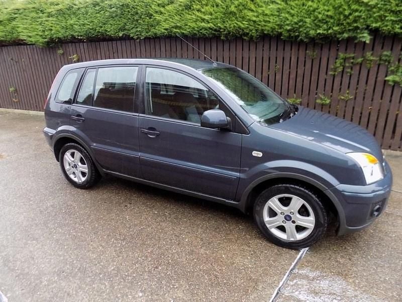 Blue Used 2010 Ford Fusion Zetec Hatchback | £2,995 (Fair price) - Image 1/4