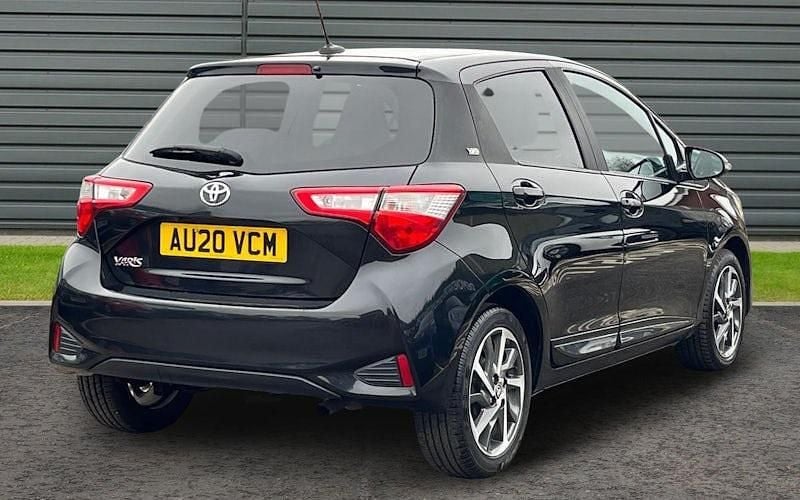 Used Toyota Yaris 111 HP (81 kW) 2019 Black Hatchback
