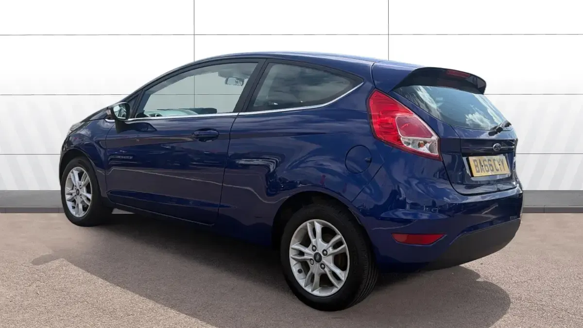 Used Ford Fiesta Zetec 82 HP (60 kW) 2017 Blue Hatchback
