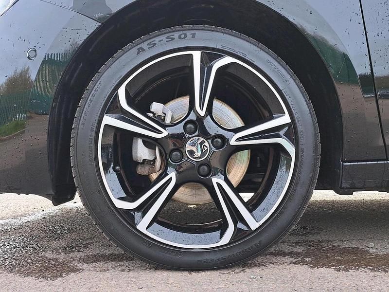 Used Vauxhall Corsa Ultimate 99 HP (72 kW) 2025 Black Hatchback