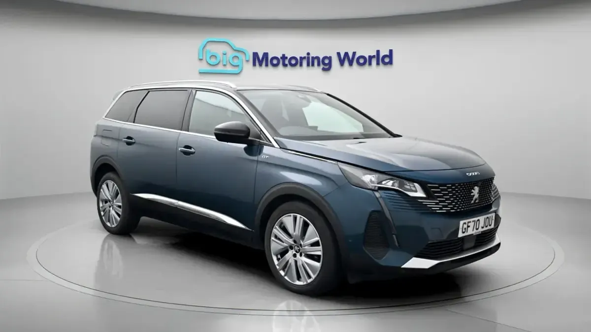 Usado Peugeot 5008 Premium 131 HP (96 kW) 2021 SUV