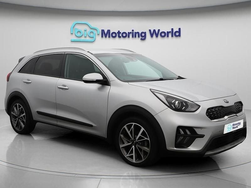Silver Used 2019 Kia Niro 2 SUV | £14,400 (Fair price) - Image 1/4