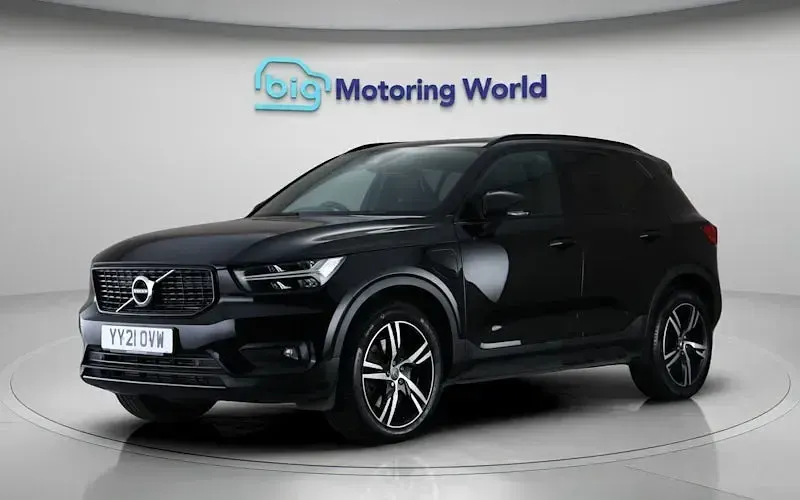 Used Volvo XC40 R-Design 211 HP (155 kW) 2021 Black SUV