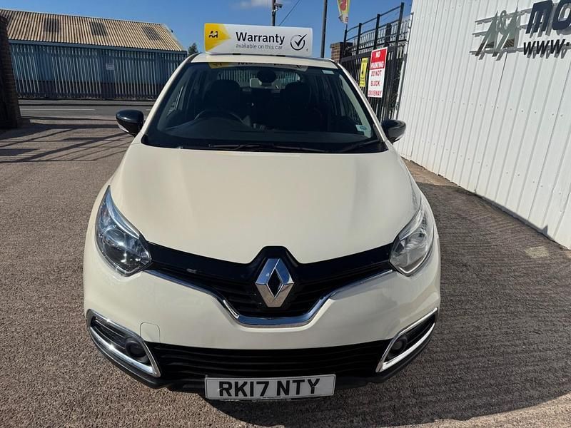 Cream Used 2017 Renault Captur Dynamique SUV | £4,500 - Image 1/4
