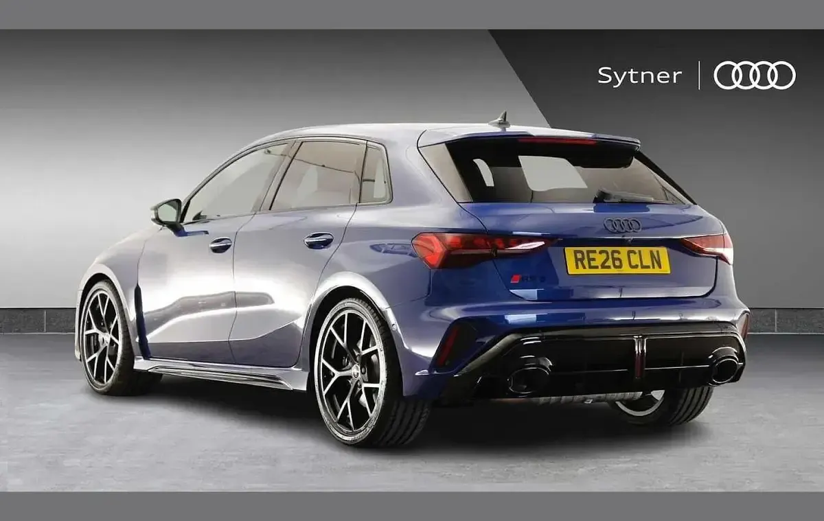 Novo Audi RS3 Comfort 400 HP (294 kW) 2026 Azul Sedan