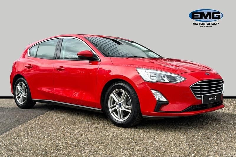 Used Ford Focus Zetec 120 HP (88 kW) 2019 Red Hatchback
