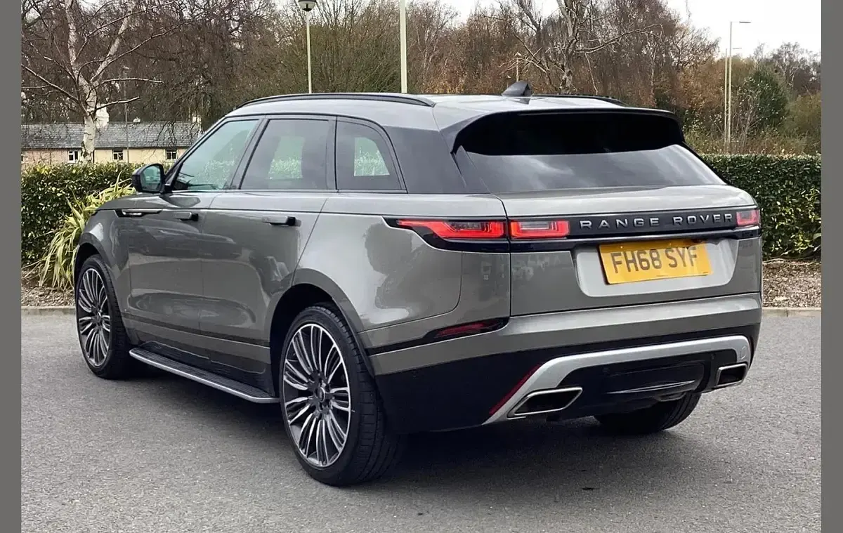Used Land Rover Range Rover Velar HSE Dynamic 296 HP (217 kW) 2018 Silver SUV