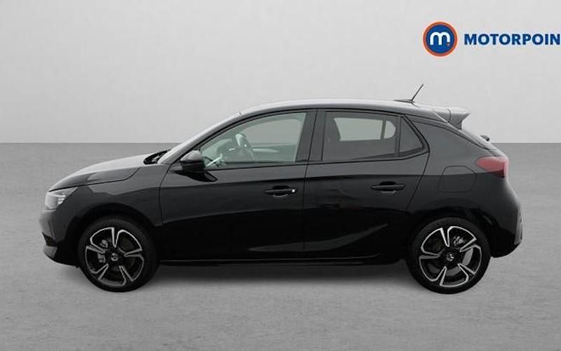 Nouă Vauxhall Corsa 101 CP (74 kW) 2025 Negru Hatchback