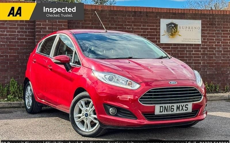 Usado Ford Fiesta Zetec 101 HP (74 kW) 2016 Citadino