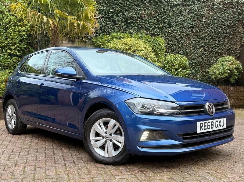 Used VW Polo SE 95 HP (69 kW) 2018 Blue Hatchback