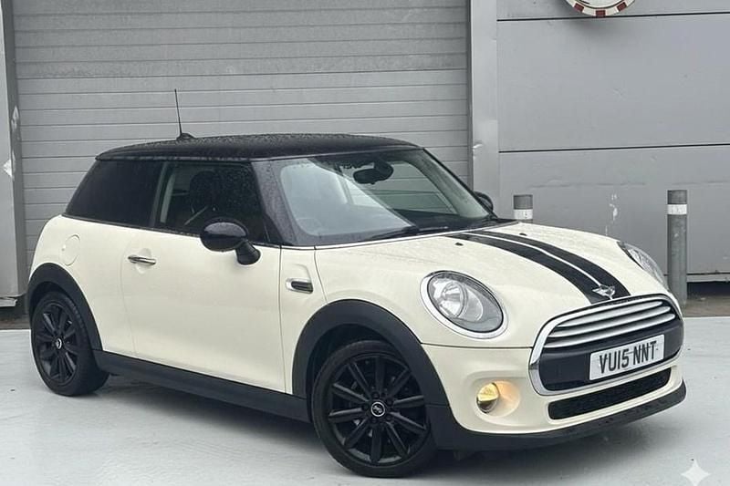 White Used 2015 Mini Cooper Hatch Hatchback | £5,990 (Good price) - Image 1/1