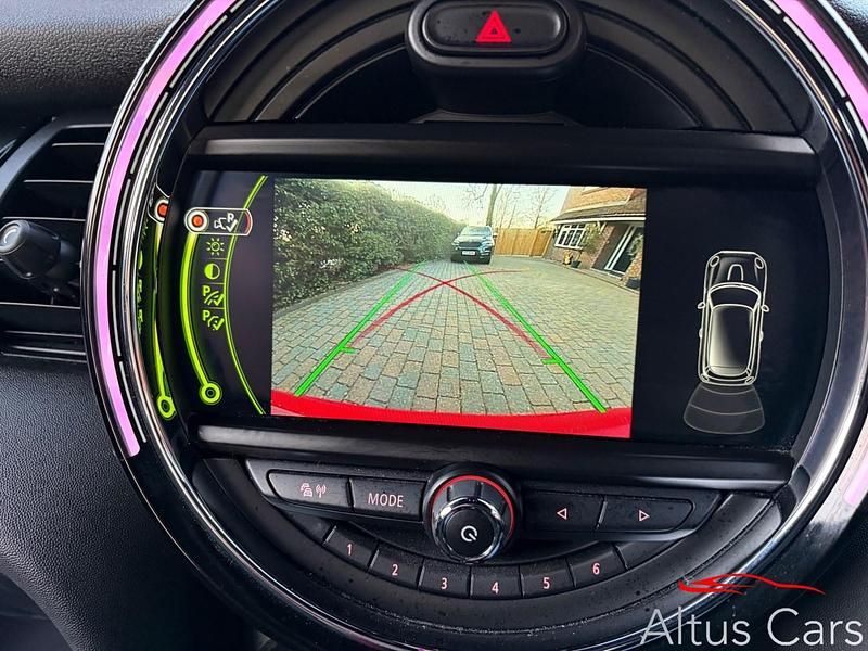 Used Mini John Cooper Works Hatch 231 HP (169 kW) 2019 Red Hatchback