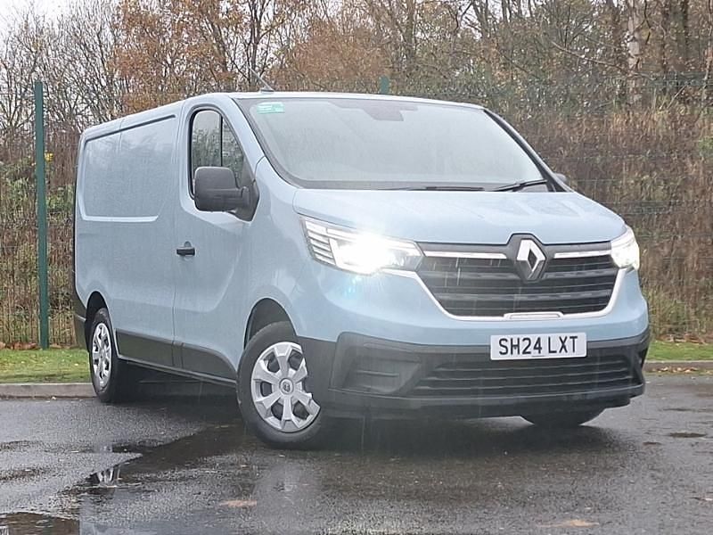 Blue Used 2024 Renault Trafic MPV | £17,998 (Fair price) - Image 1/4