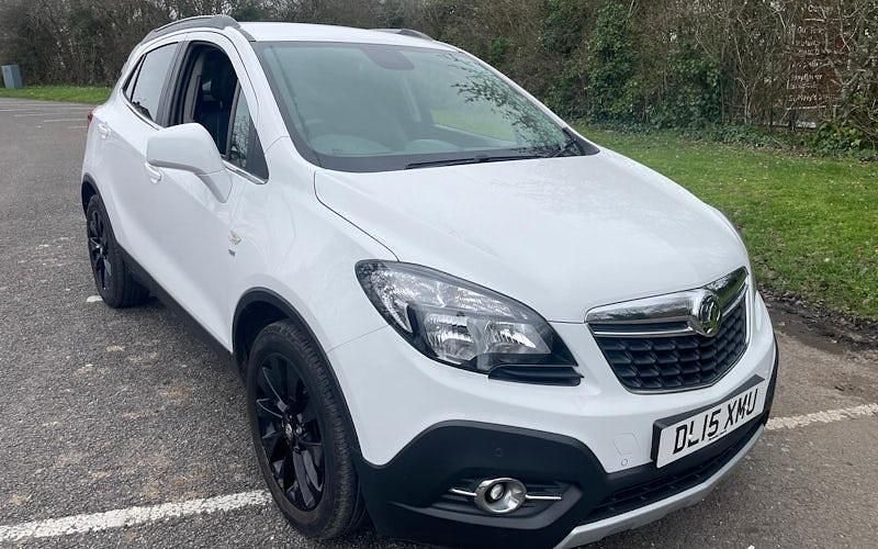 Used Vauxhall Mokka 116 HP (85 kW) 2015 White SUV