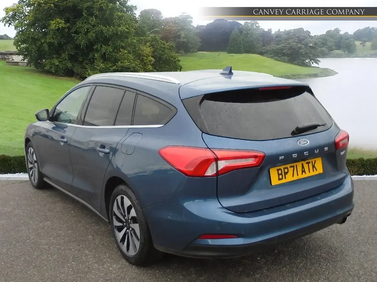 Used Ford Focus Zetec 2022 Blue Estate