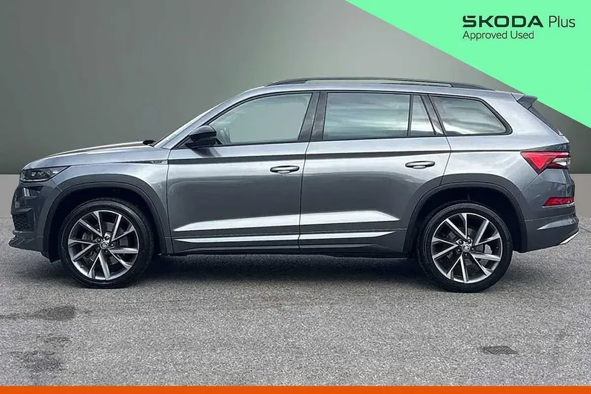 Used Skoda Kodiaq SportLine 140 HP (102 kW) 2022 Graphite grey metallic SUV