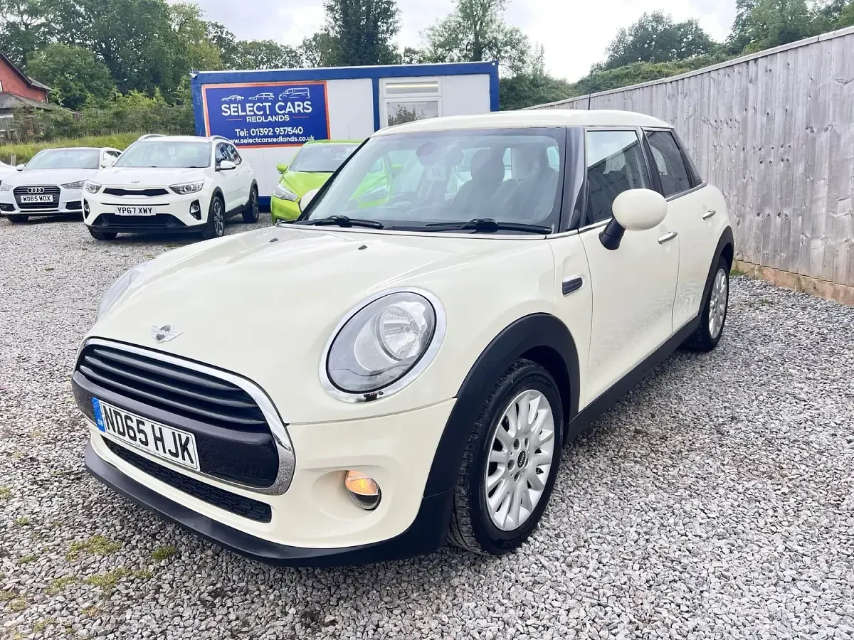 Used Mini Cooper D Hatch 116 HP (85 kW) 2015 White Hatchback
