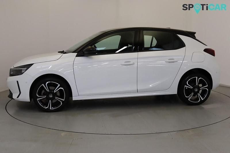 Used Vauxhall Corsa S 99 HP (72 kW) 2023 White Hatchback