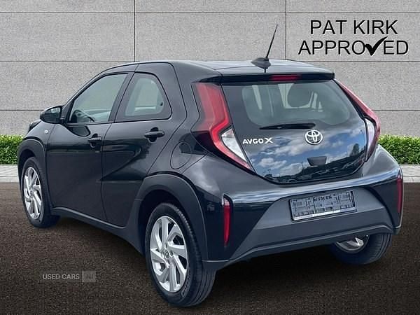 Used Toyota Aygo X PURE 72 HP (52 kW) 2023 Black SUV