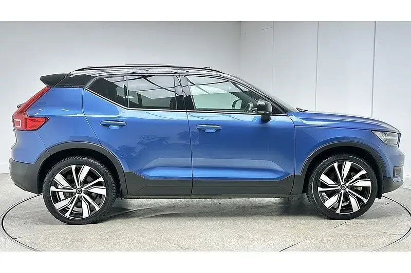 Used Volvo XC40 Pro 300 kW (408 HP) 2021 Blue SUV