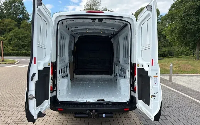 Used Ford Transit S 131 HP (96 kW) 2022 White Van