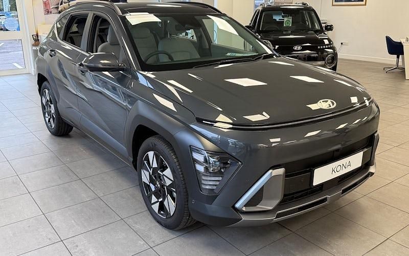 New 2025 Hyundai Kona Ultimate SUV | £34,000 (Expensive) - Image 1/4