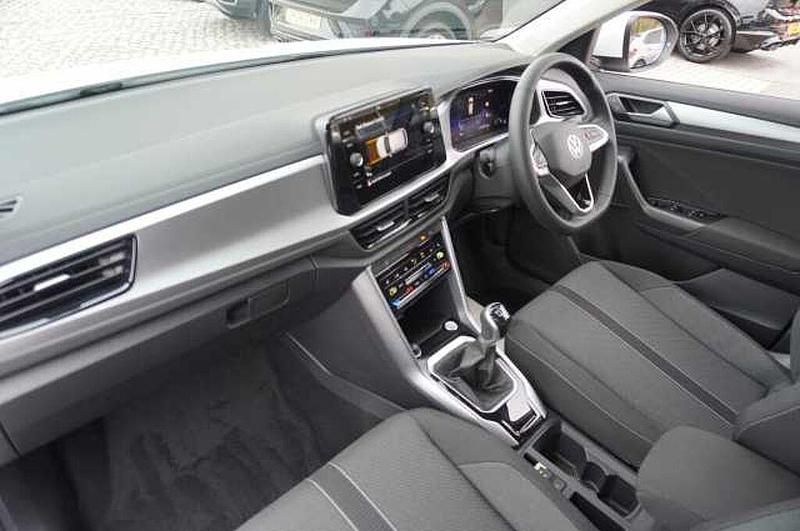 Used VW T-Roc Match 150 HP (110 kW) 2025 SUV